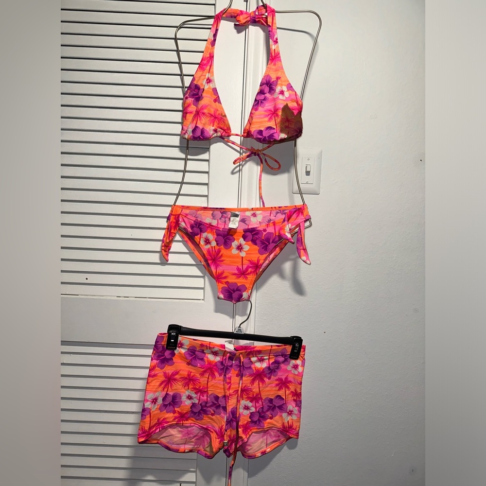 Women’s Malibu Dream Girl 3 Piece Swimsuit Sz 7/8